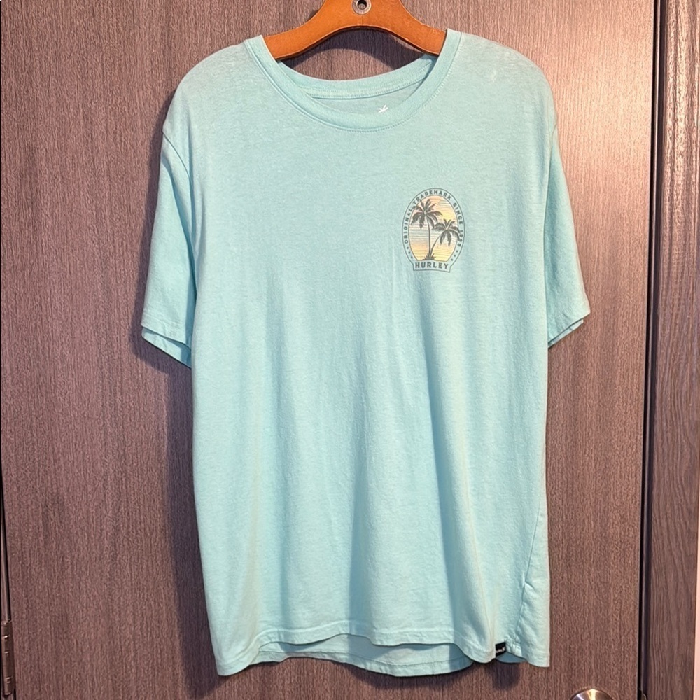 Hurley Men's Everyday Wash Tropical Palm Short Sleeve Tshirt Size Medium NWOT